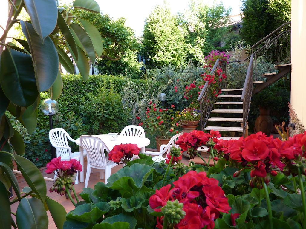 فندق Primettahouse سان جيمينيانو المظهر الخارجي الصورة