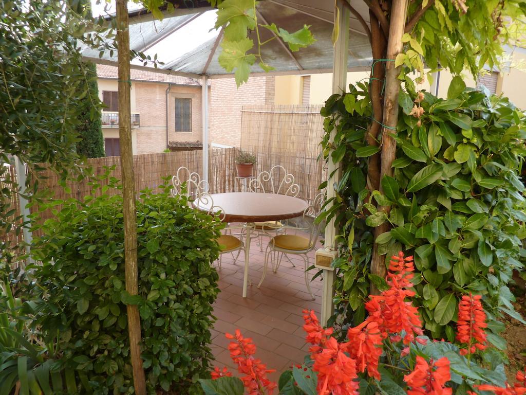 فندق Primettahouse سان جيمينيانو المظهر الخارجي الصورة