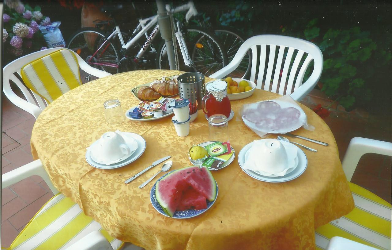 فندق Primettahouse سان جيمينيانو المظهر الخارجي الصورة